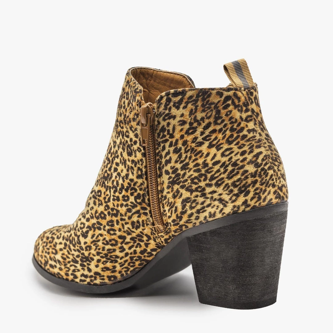 Shoetopia Basic Faux Suede Booties FINAL SALE Newest Arrivals 6 Shoetopia Basic Faux Suede Booties FINAL SALE Newest Arrivals