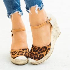 Refresh Newest Arrivals Beautiful Essential Espadrille Wedges