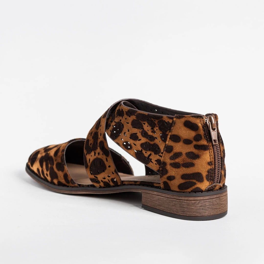 Mata Beautiful Laser Cut Criss Cross Flats 6 Mata Beautiful Laser Cut Criss Cross Flats