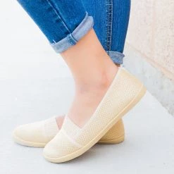 Refresh Beautiful Ruffled Suede Slip-Ons