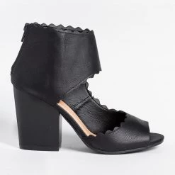 Yoki Beautiful Scalloped Edge Cutout Booties Newest Arrivals