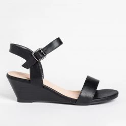 Top Moda Newest Arrivals Beautiful Stacked Sandal Wedges