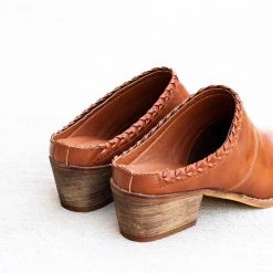 Yoki Braided Short Mule