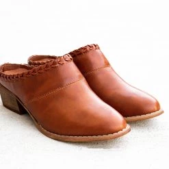 Yoki Braided Short Mule