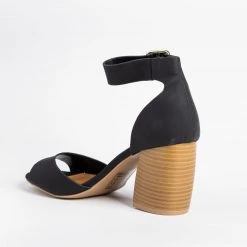 Qupid Shoes Buckle Ankle Strap Chunky Heels