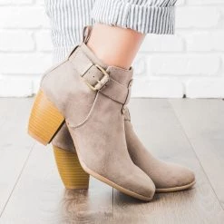 Qupid Shoes Buckled Chunky Heel Booties 12 Qupid Shoes Buckled Chunky Heel Booties