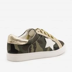 Forever Camo Star Decal Fashion Sneakers