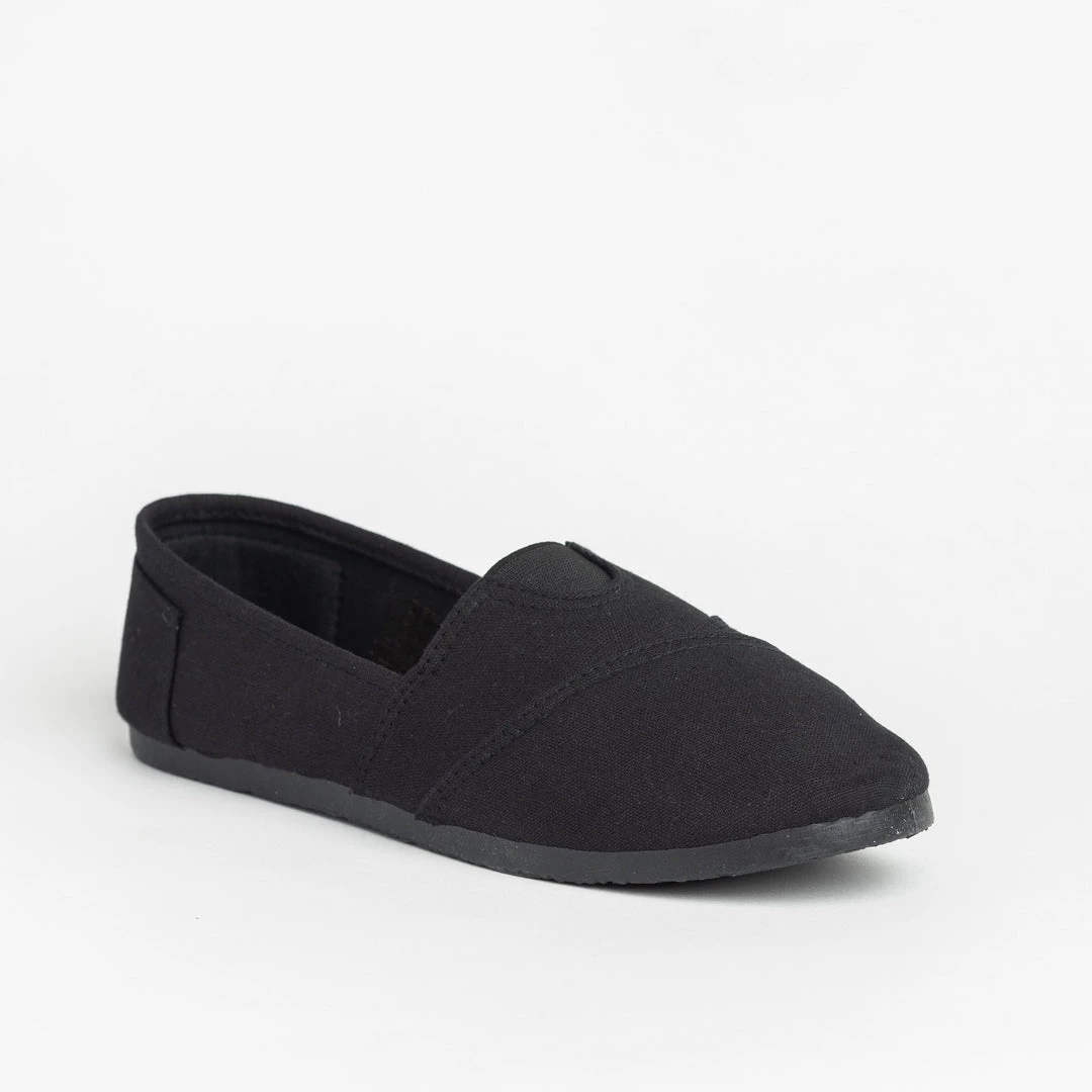 Delicious Shoes Casual Slip-On Flats 6 Delicious Shoes Casual Slip-On Flats