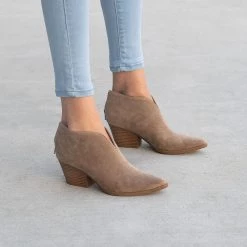 Mata Celeste Pointed-Toe Booties Newest Arrivals