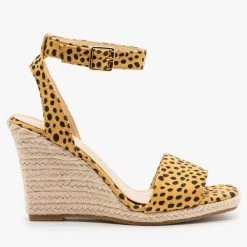 Mata Newest Arrivals Cheetah Print Square Toe Wedges