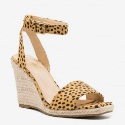 Mata Newest Arrivals Cheetah Print Square Toe Wedges