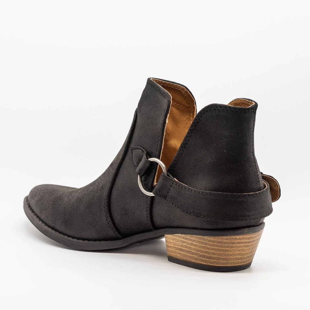 Qupid Shoes Newest Arrivals Chic Belt Buckle Western Booties FINAL SALE 4 Qupid Shoes Newest Arrivals Chic Belt Buckle Western Booties FINAL SALE