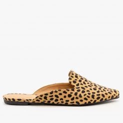 Bamboo Shoes Chic Cheetah Print Mules