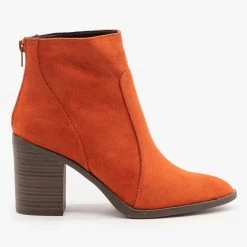Qupid Shoes Chic Chunky Heel Booties
