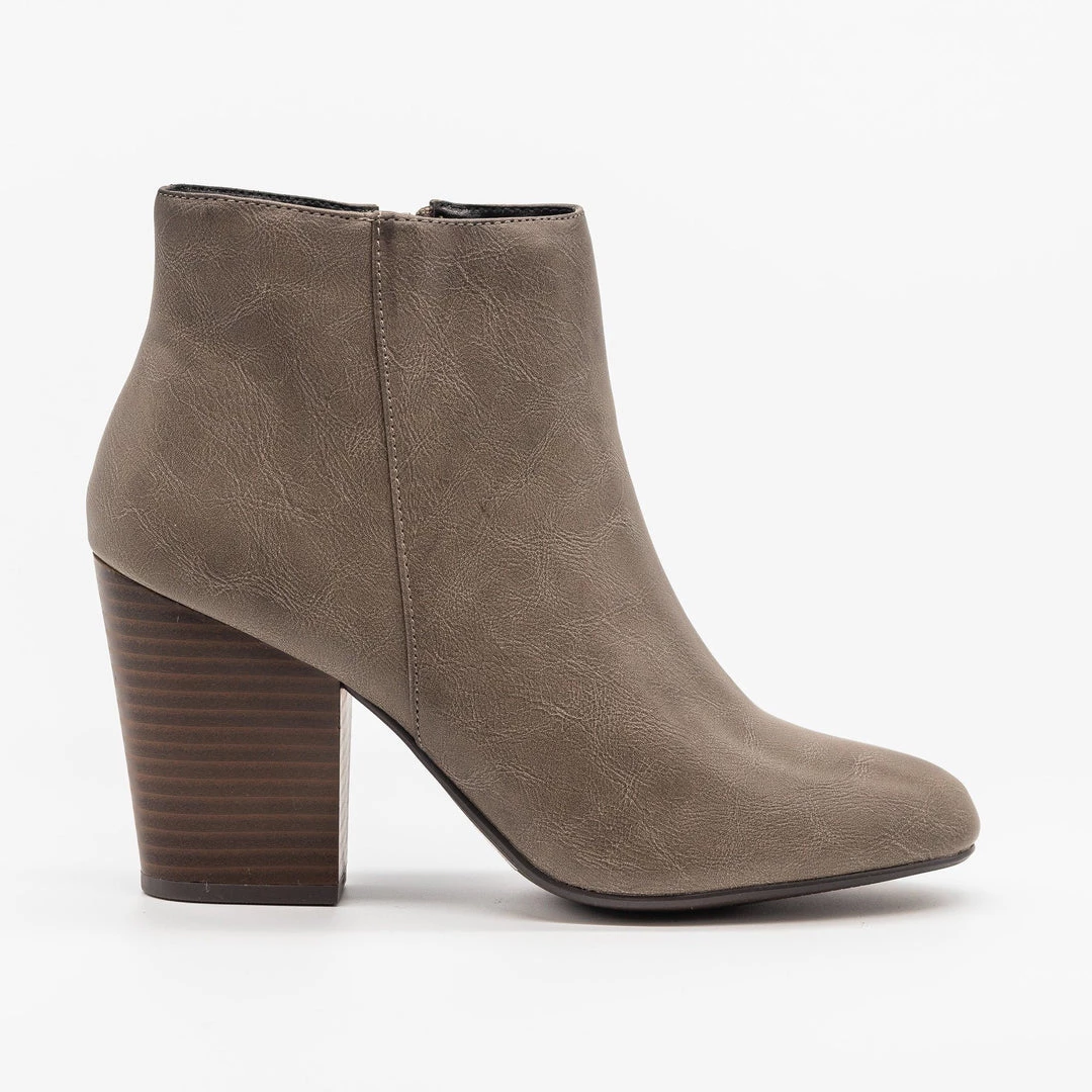 Delicious Shoes Newest Arrivals Chic Minimalist Ankle Booties 3 Delicious Shoes Newest Arrivals Chic Minimalist Ankle Booties