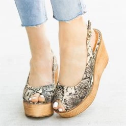 Refresh Newest Arrivals Chic Peep Toe Wooden Platform Wedges