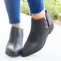 Bamboo Shoes Newest Arrivals Chic Pinhole Back Bootie