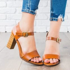 Delicious Shoes Chic Stacked Heel Sandals
