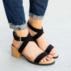 Qupid Shoes Newest Arrivals Chic Wraparound Chunky Heel Sandals