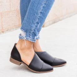 Qupid Shoes Chic Wraparound Flats Newest Arrivals 14 Qupid Shoes Chic Wraparound Flats Newest Arrivals