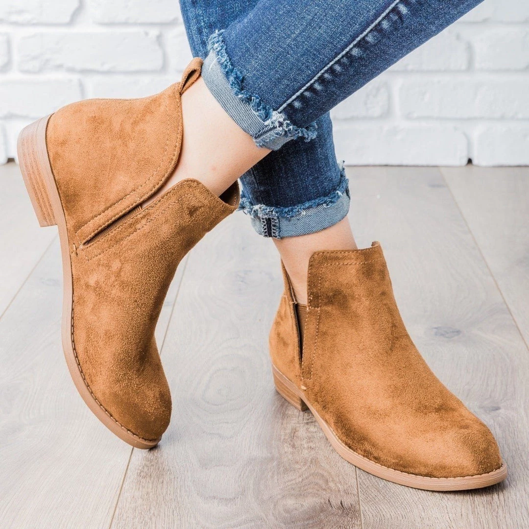 City Classified Shoes Classic Faux Suede Ankle Booties 6 City Classified Shoes Classic Faux Suede Ankle Booties