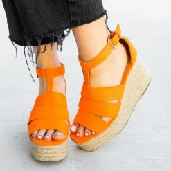 Mata Comfy Pinhole Platform Sandals Newest Arrivals