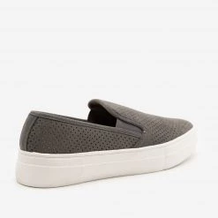 Mata Newest Arrivals Comfy Slip On Pinhole Sneakers