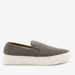 Mata Newest Arrivals Comfy Slip On Pinhole Sneakers