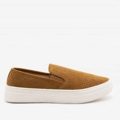 Mata Newest Arrivals Comfy Slip On Pinhole Sneakers