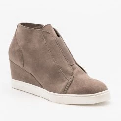 Soda Shoes Comfy Sporty Sneaker Wedges FINAL SALE
