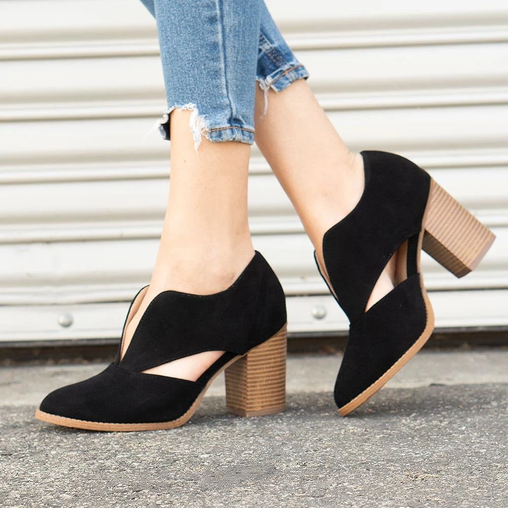 Mata Creative Cut-Out Heel 3 Mata Creative Cut-Out Heel