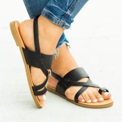 Fashion Focus Criss Cross Toe Loop Sandals 10 Fashion Focus Criss Cross Toe Loop Sandals