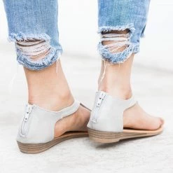 Refresh Curvy Strap Thong Sandals