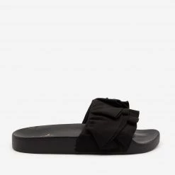 Qupid Shoes Cute Ruffled Slides