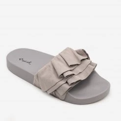 Qupid Shoes Cute Ruffled Slides