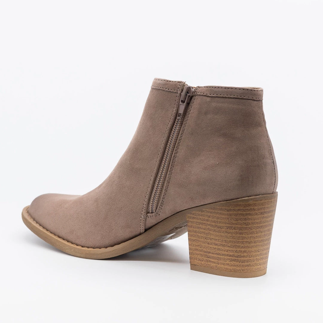 Qupid Shoes Distressed Western Boots 4 Qupid Shoes Distressed Western Boots