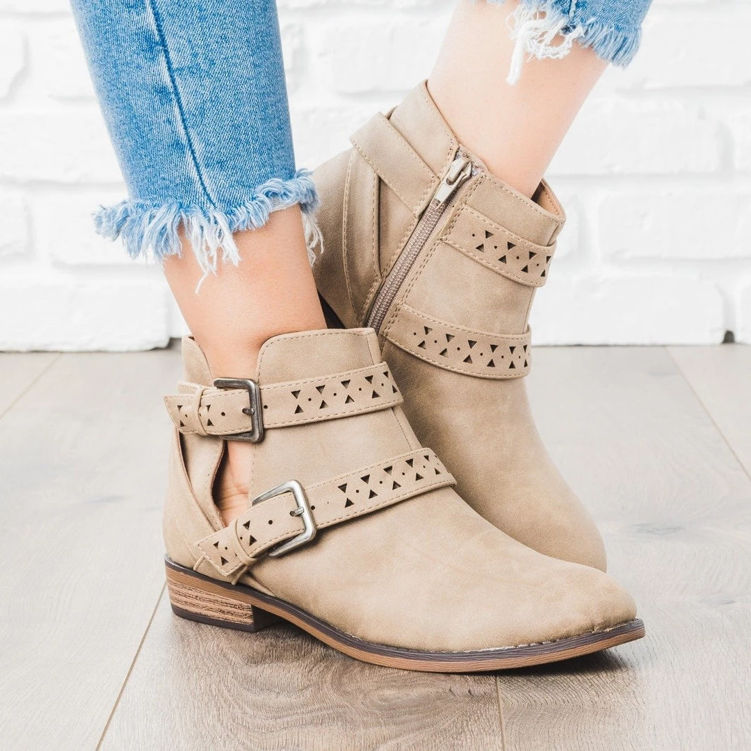 City Classified Shoes Double Belted Bootie 8 City Classified Shoes Double Belted Bootie