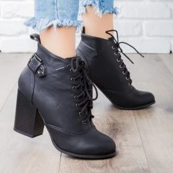 Soda Shoes Newest Arrivals Edgy Lace-Up Chunky Heel Bootie 8 Soda Shoes Newest Arrivals Edgy Lace-Up Chunky Heel Bootie