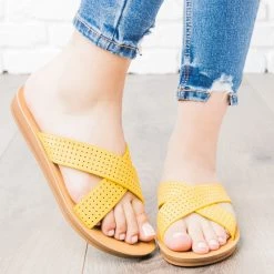 Unbranded/Generic Newest Arrivals Essential Crisscross Sandal