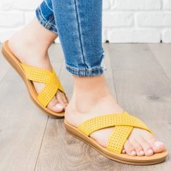 Unbranded/Generic Newest Arrivals Essential Crisscross Sandal