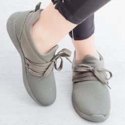 Qupid Shoes Essential Slip-on Sneakers