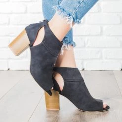 Qupid Shoes Eyelet Cut-Out Chunky Heel Booties
