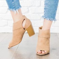 Qupid Shoes Eyelet Cut-Out Chunky Heel Booties