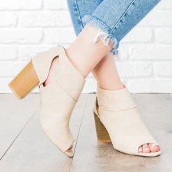 Qupid Shoes Eyelet Cut-Out Chunky Heel Booties