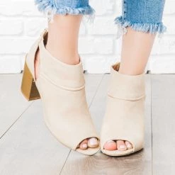 Qupid Shoes Eyelet Cut-Out Chunky Heel Booties