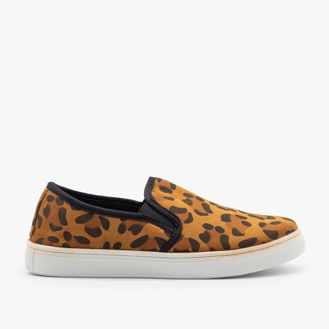Soho Girls Fashion Animal Print Slip-Ons 2 Soho Girls Fashion Animal Print Slip-Ons