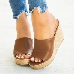 Refresh Newest Arrivals Fashionable Espadrille Mule Wedges