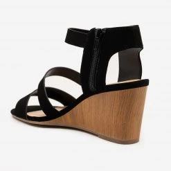 Delicious Shoes Faux Wooden Sandal Wedges