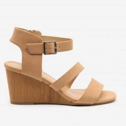 Delicious Shoes Faux Wooden Sandal Wedges