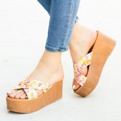 Qupid Shoes Floral Platform Sandal Wedges Newest Arrivals 7 Qupid Shoes Floral Platform Sandal Wedges Newest Arrivals